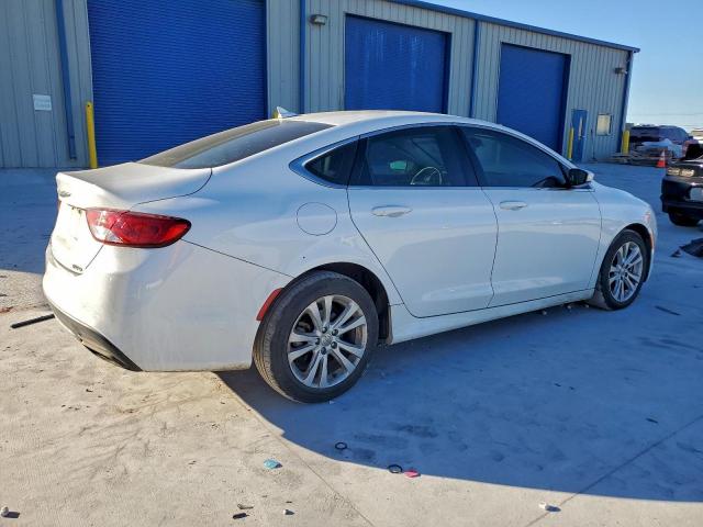 Chrysler 200 Limited Image 3