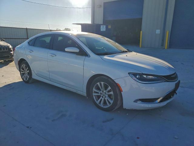 Chrysler 200 Limited Image 4