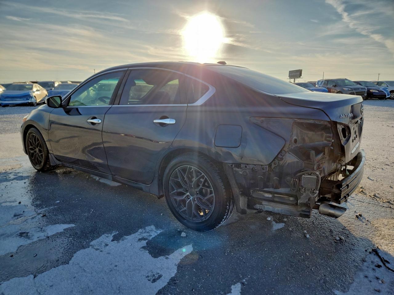 Nissan Altima 2.5 Image 11