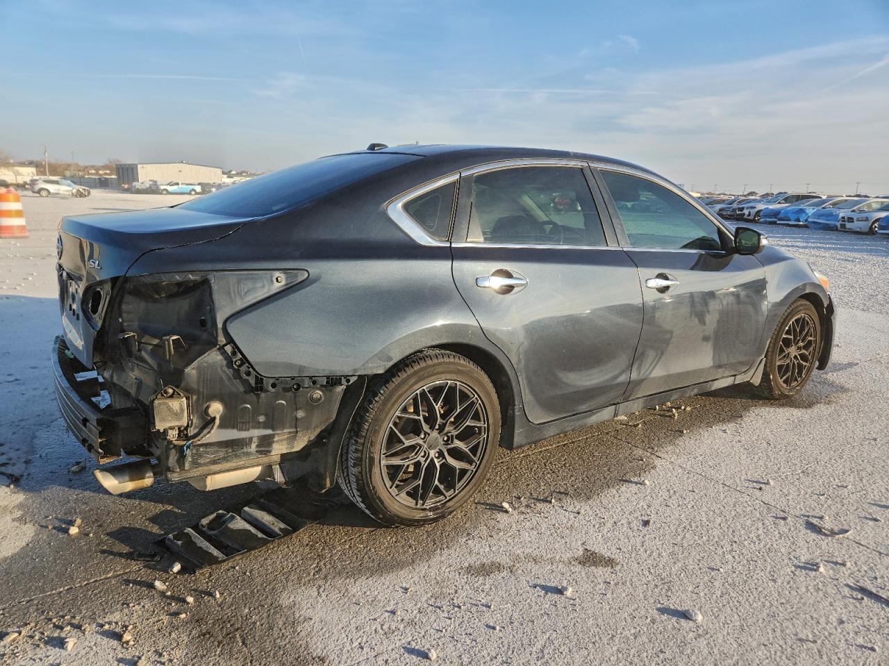 Nissan Altima 2.5 Image 10