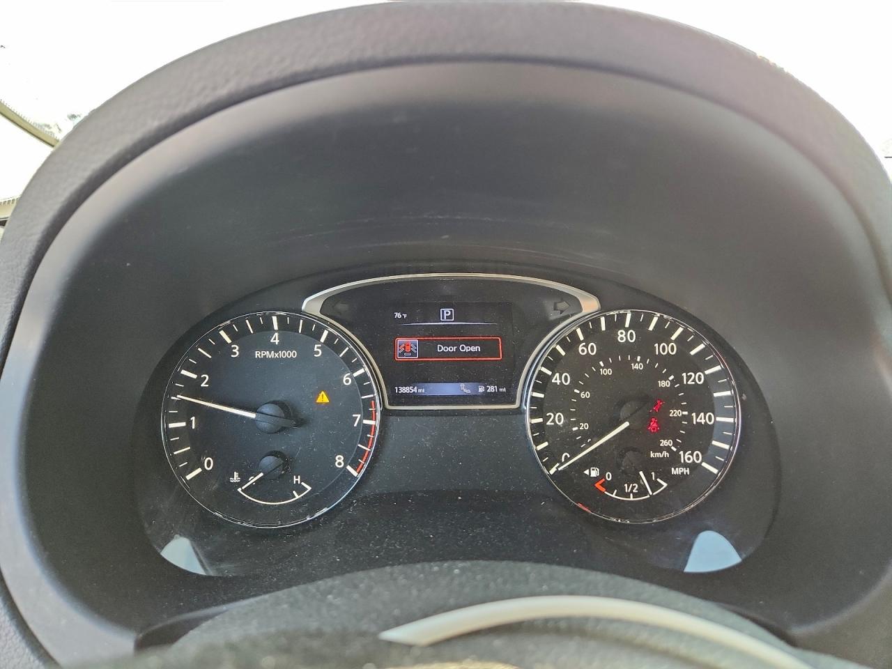 Nissan Altima 2.5 Image 4