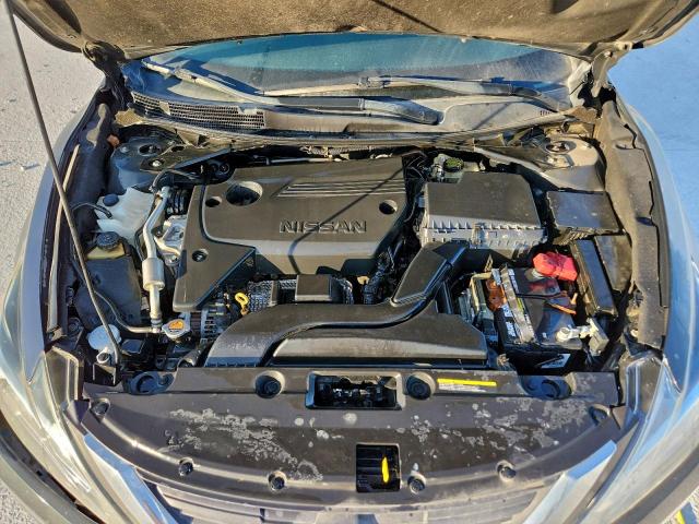 Nissan Altima 2.5 Image 9