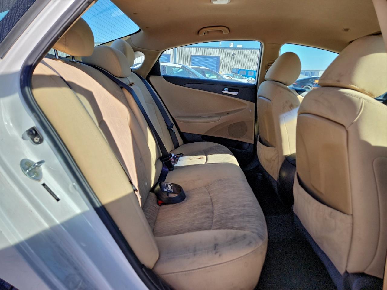 Hyundai SONATA Gls Image 11