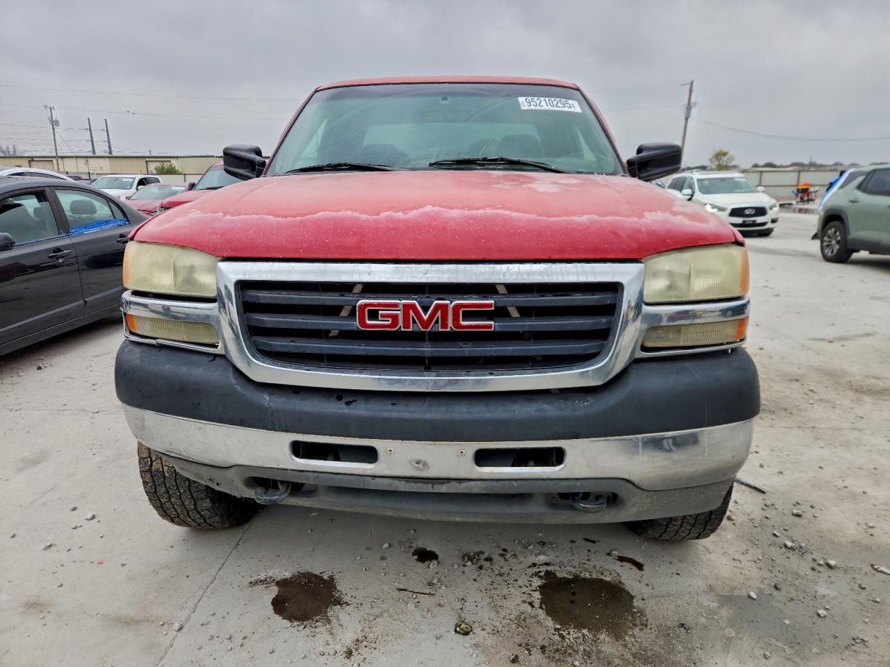 GMC Sierra C2500 Heavy Duty Image 3