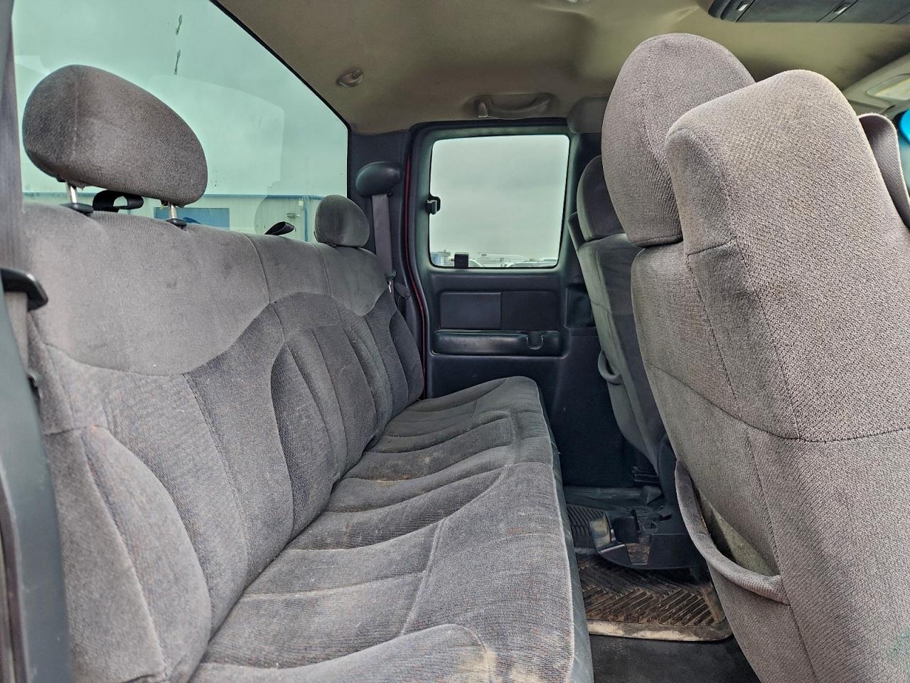 GMC Sierra C2500 Heavy Duty Image 8