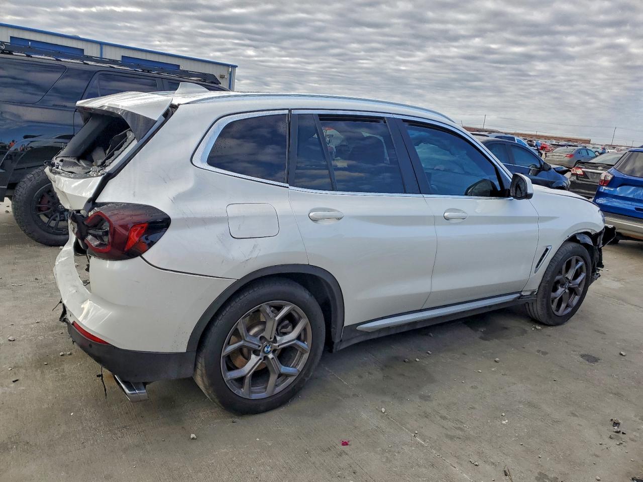 BMW X Series Sdrive30i Image 3