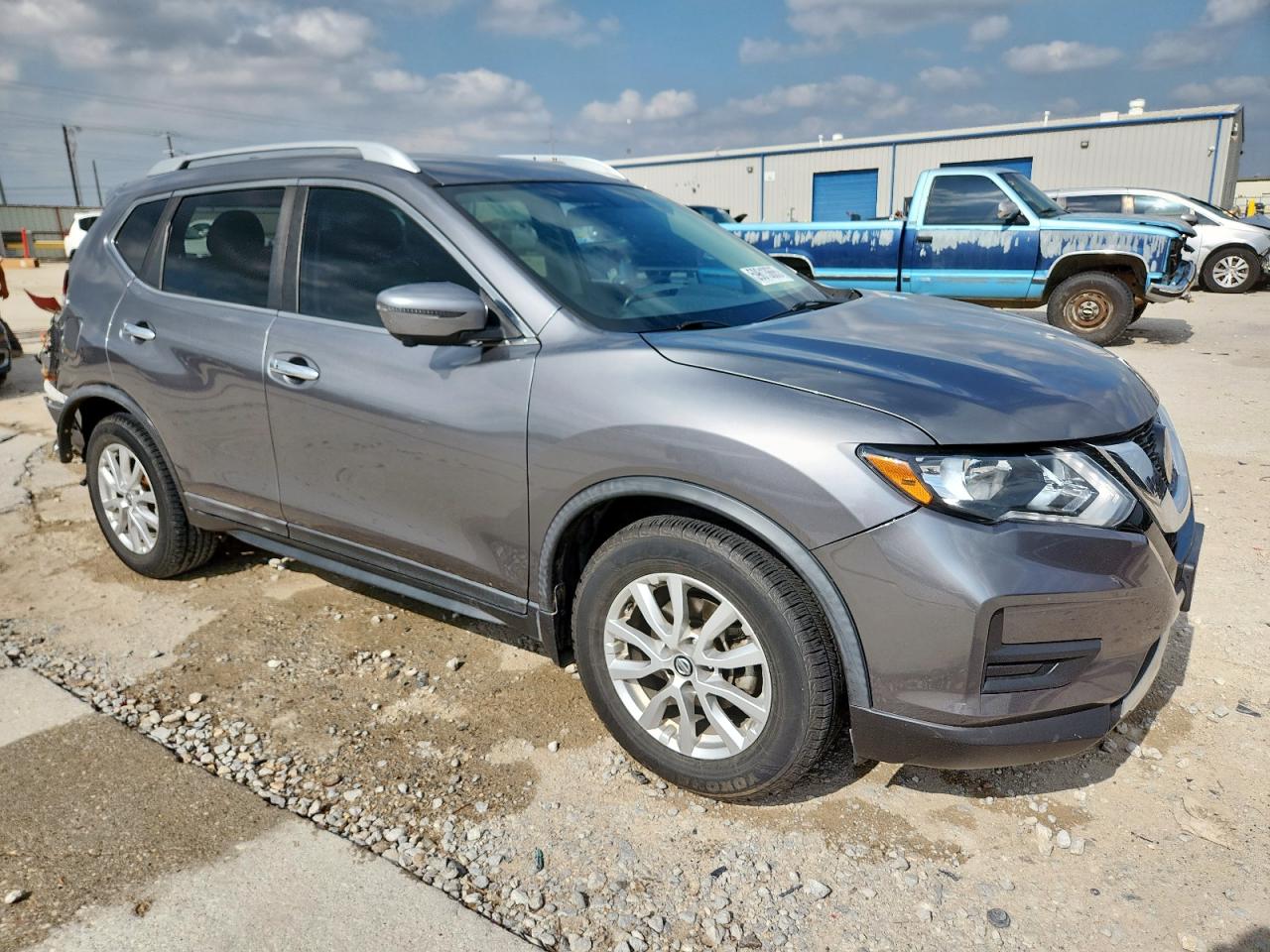 Nissan Rogue S Image 11
