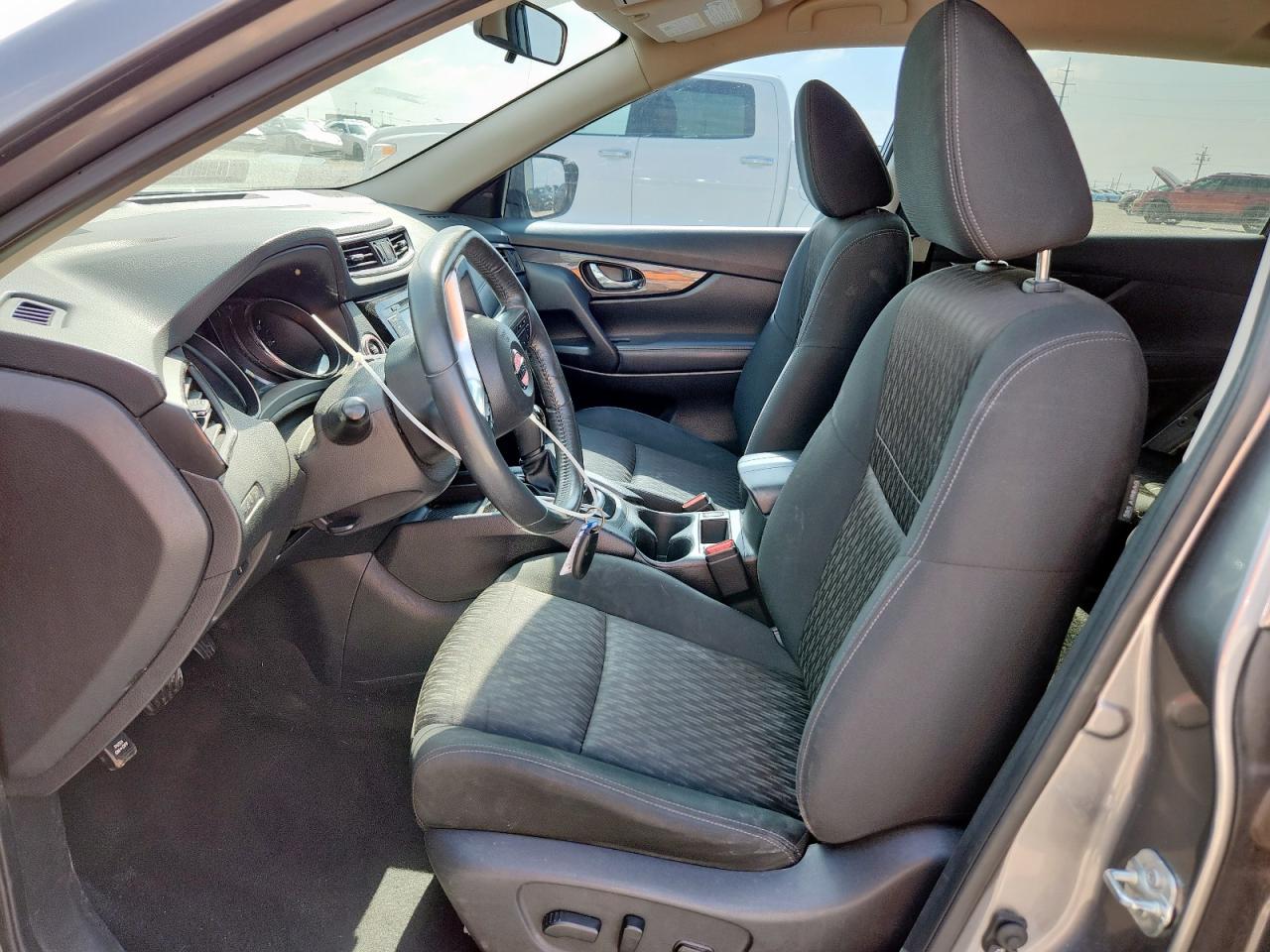 Nissan Rogue S Image 10