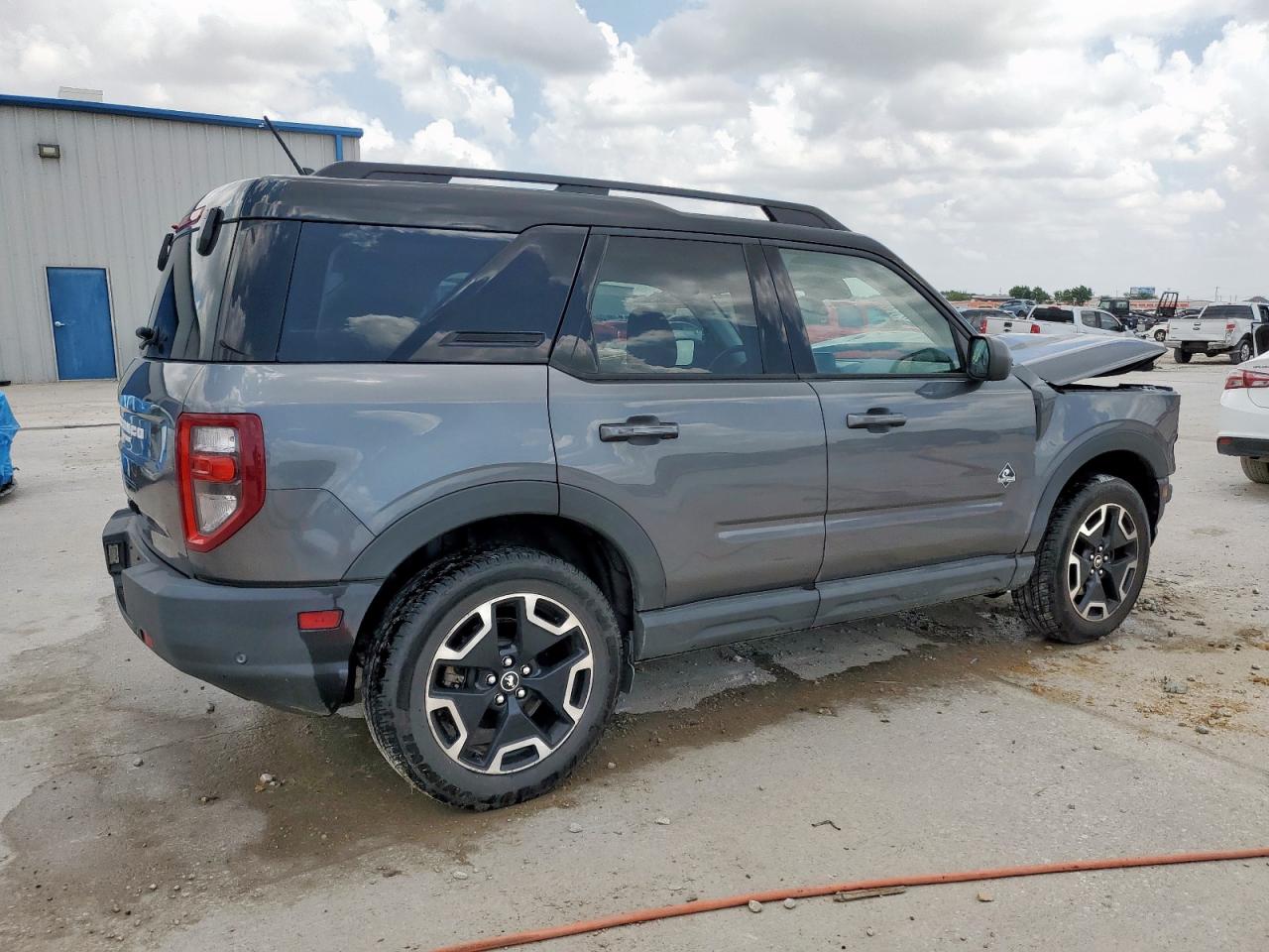 Ford Bronco Outer Banks Image 7