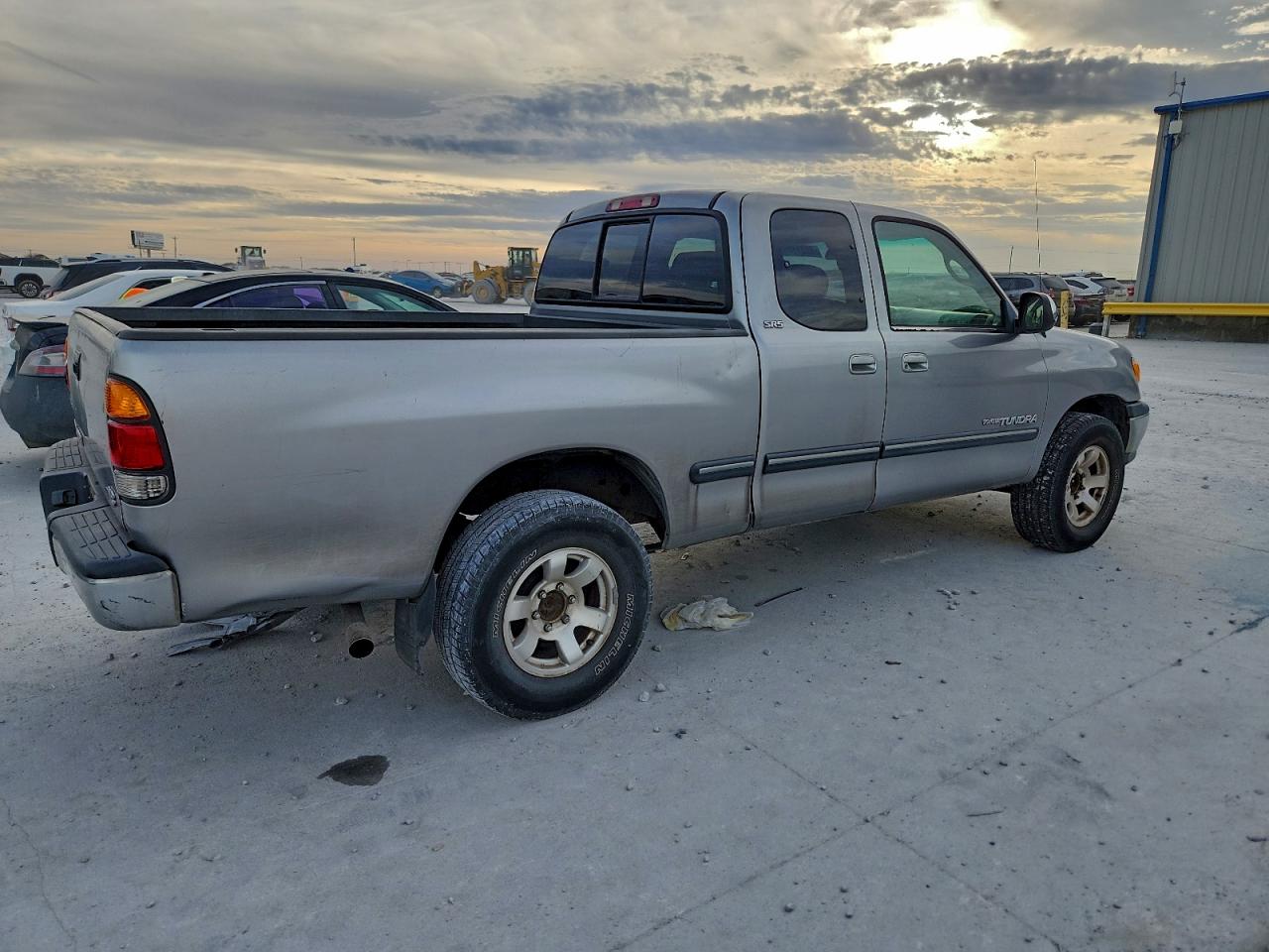 Toyota Tundra Access Cab Image 9