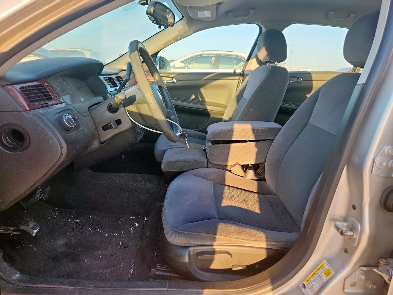 Chevrolet Impala Ls Image 2