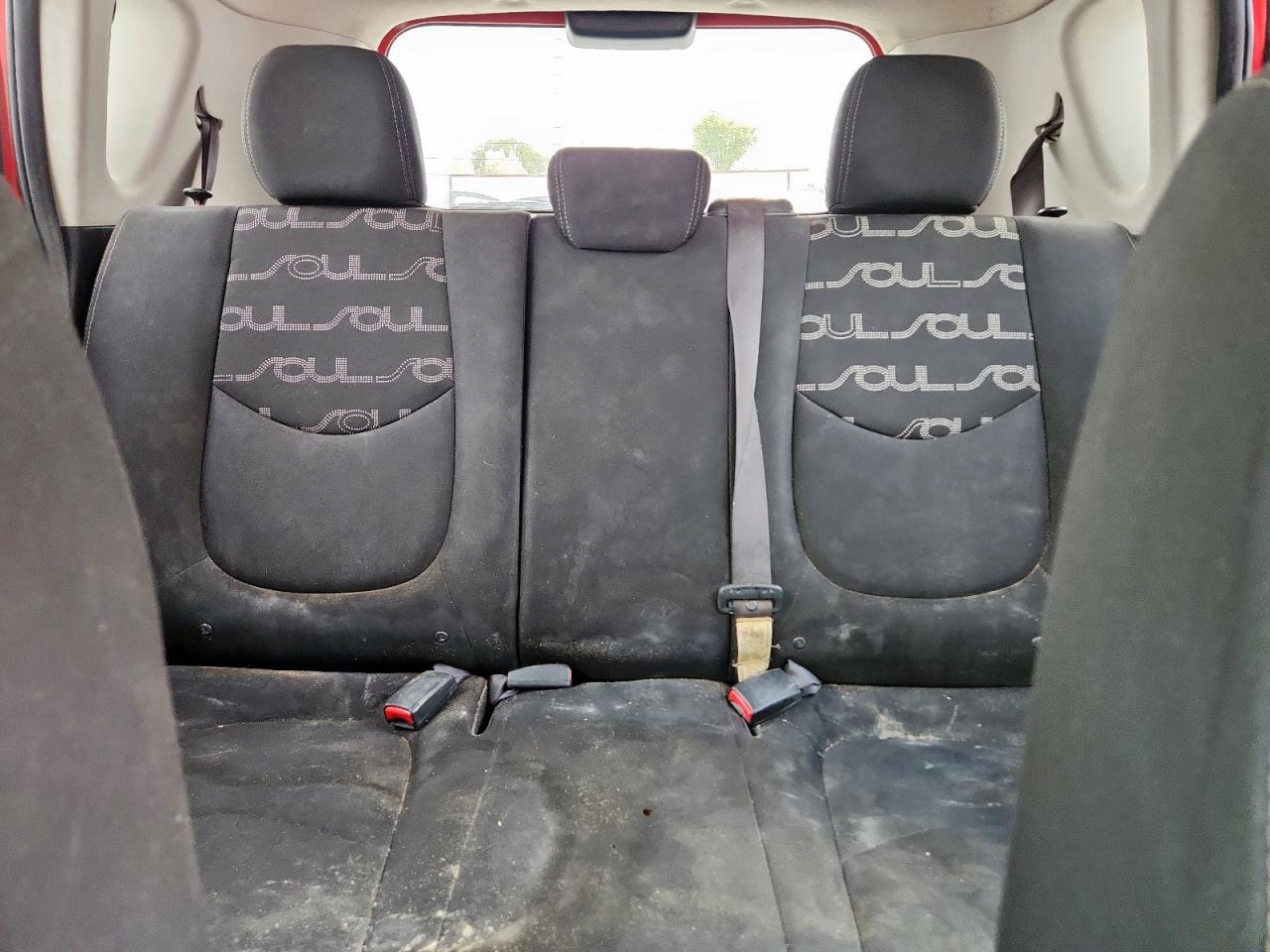 Kia Soul + Image 13