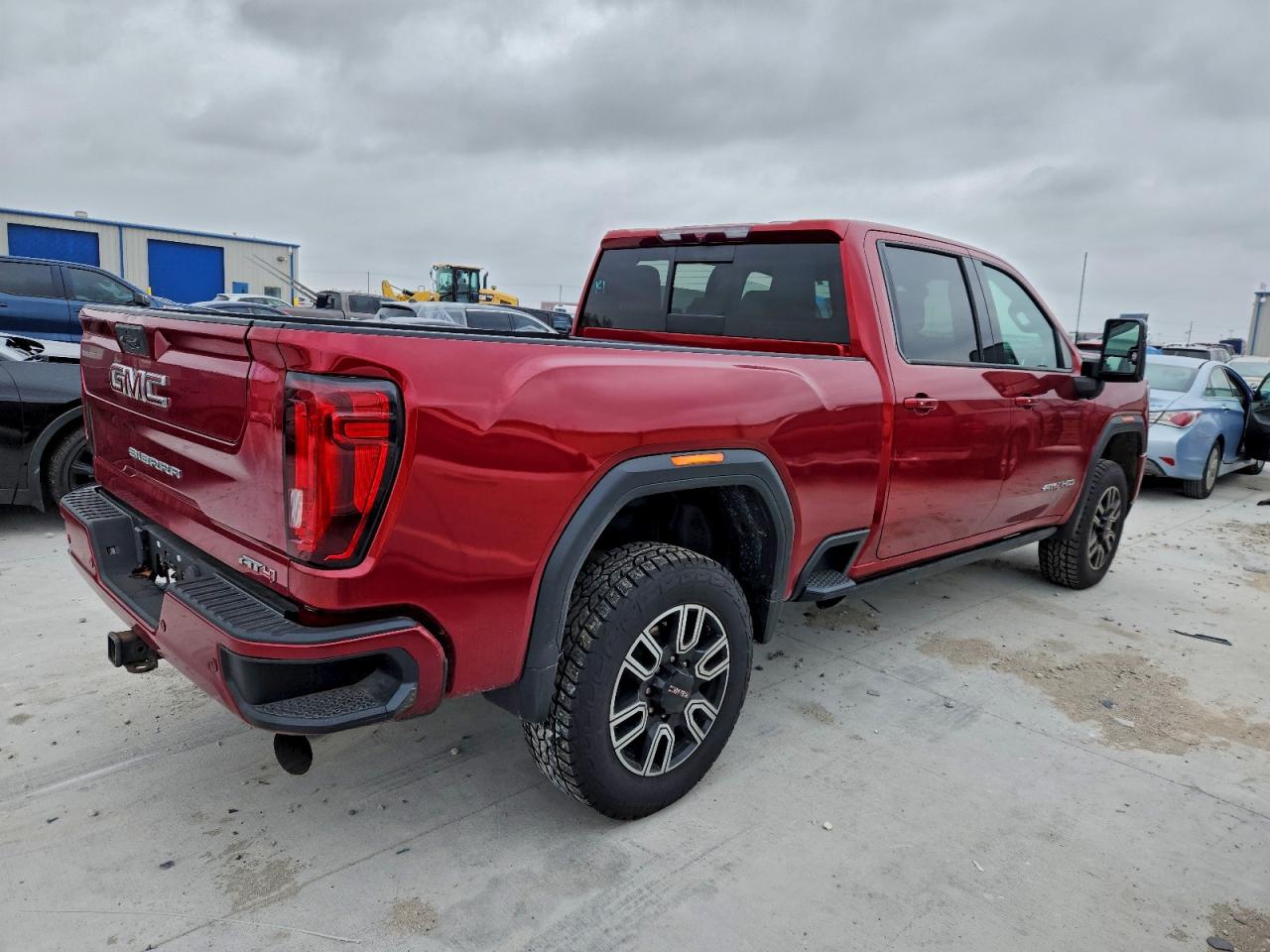 GMC Sierra K2500 At4 Image 12