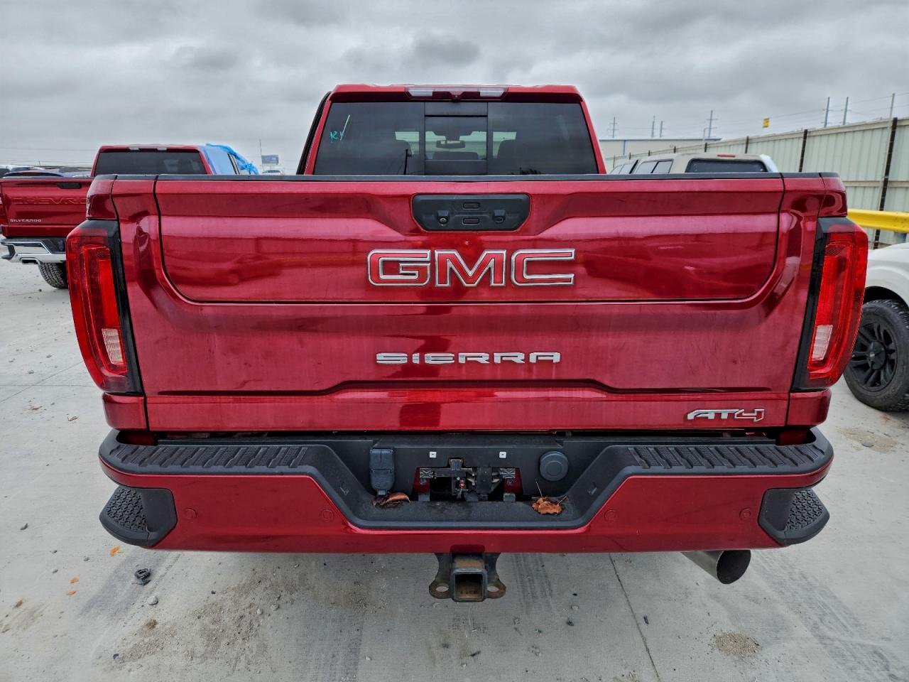 GMC Sierra K2500 At4 Image 11