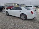 Chrysler 300 Image 6
