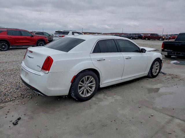 Chrysler 300 Image 4