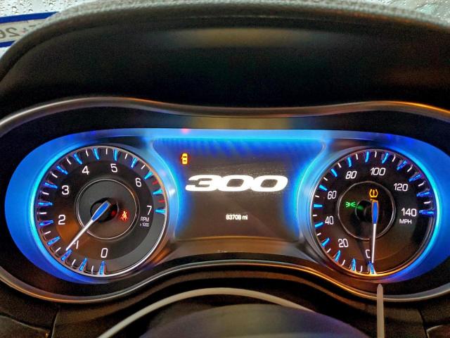 Chrysler 300 Image 3