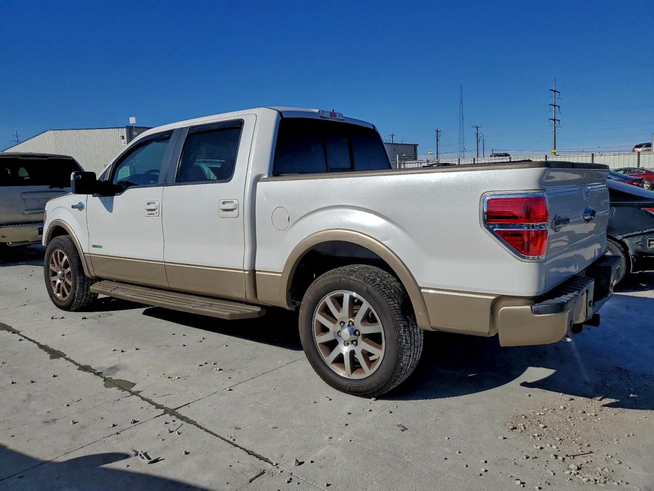 Ford F-150 Supercrew Image 4