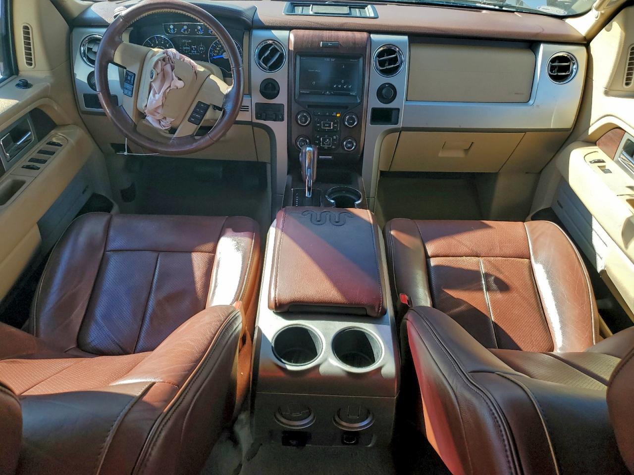 Ford F-150 Supercrew Image 6