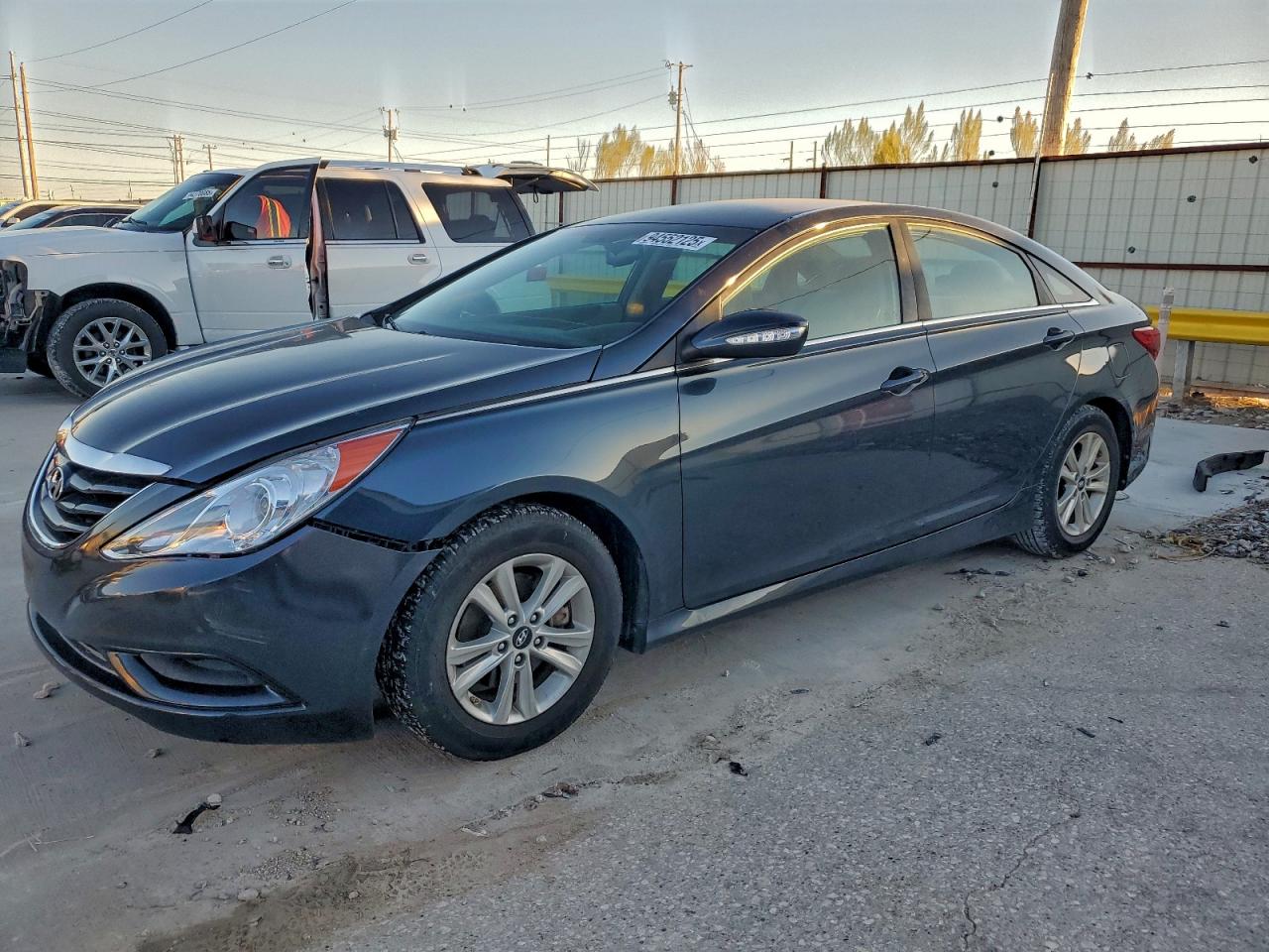 Hyundai SONATA Gls Image 1