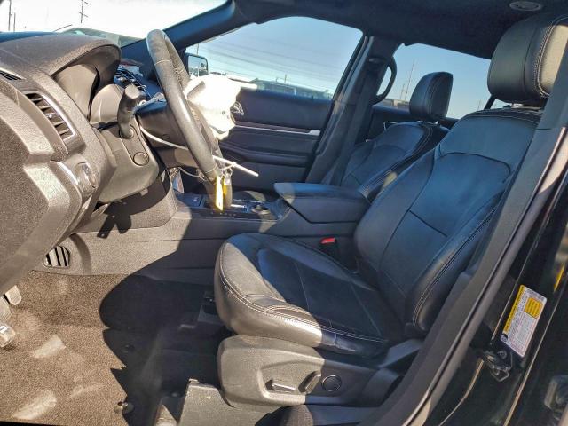 Ford Explorer Limited Image 6