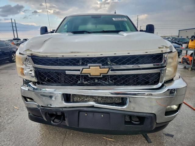 Chevrolet Silverado K2500 Heavy Duty Lt Image 8