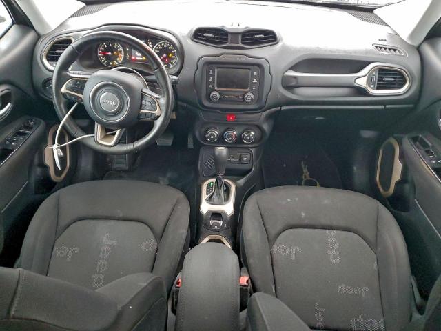 Jeep Renegade Latitude Image 12