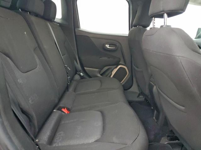 Jeep Renegade Latitude Image 4