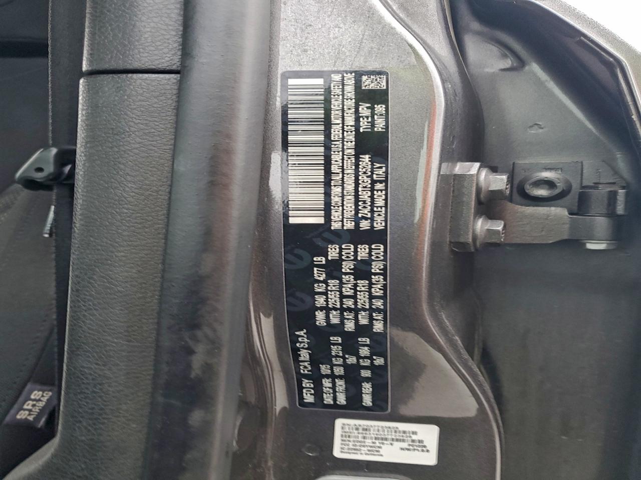 Jeep Renegade Latitude Image 11