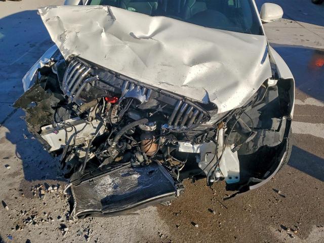 Buick Enclave Image 10