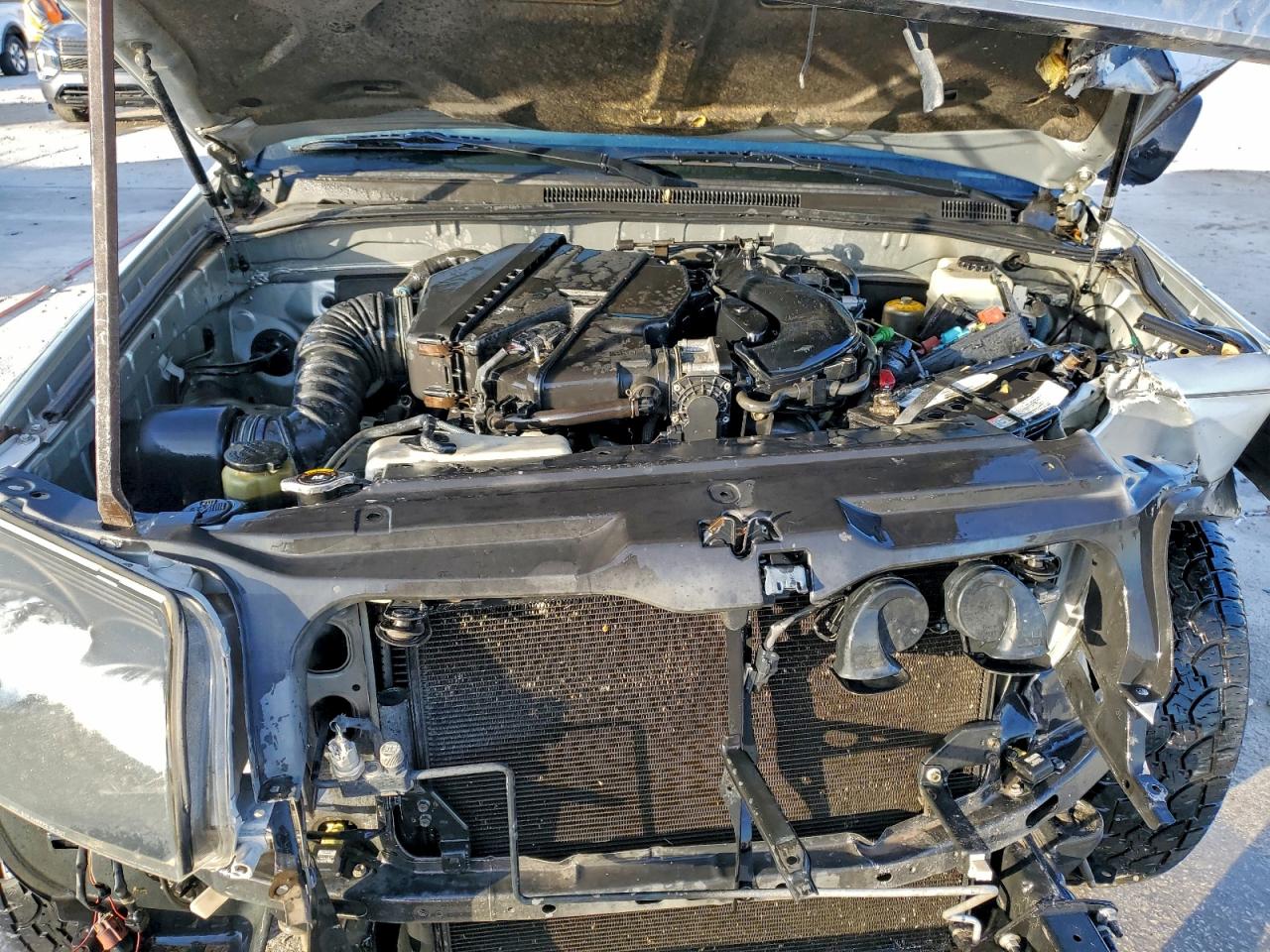 Toyota 4Runner Sr5 Image 12