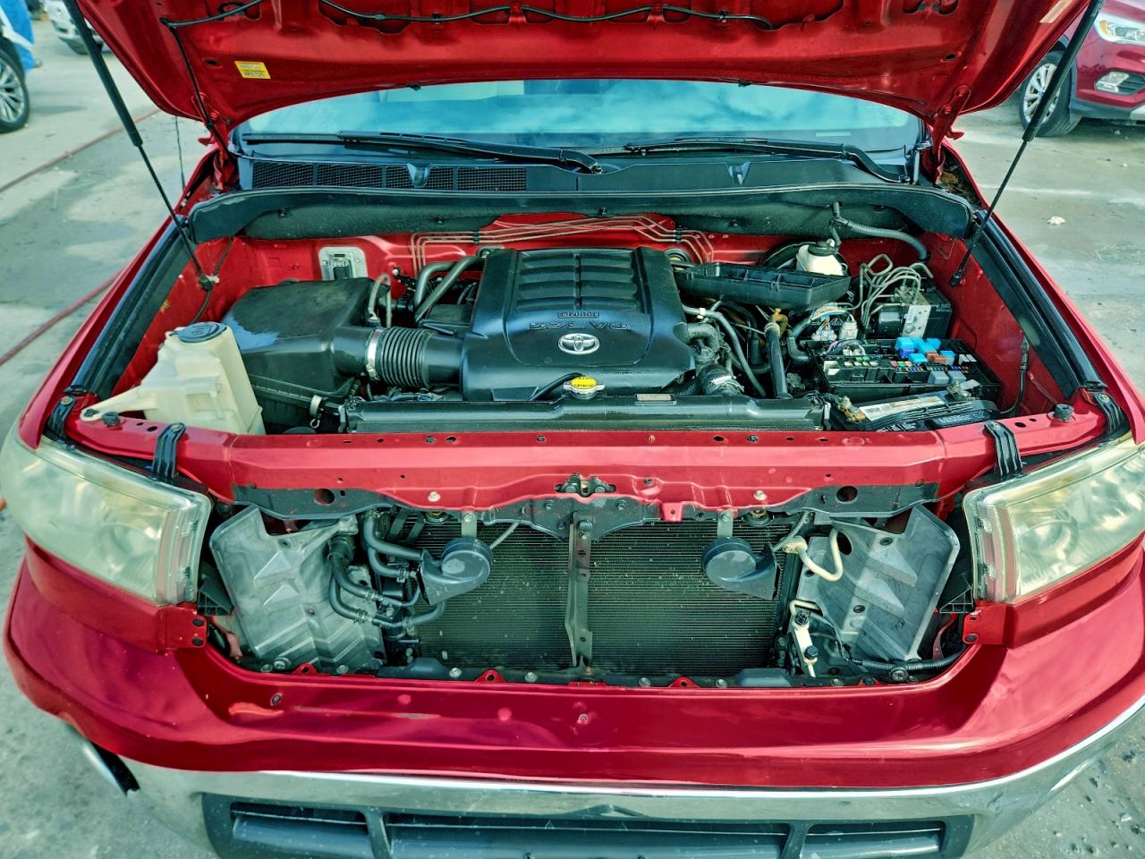 Toyota Tundra Crewmax Sr5 Image 8