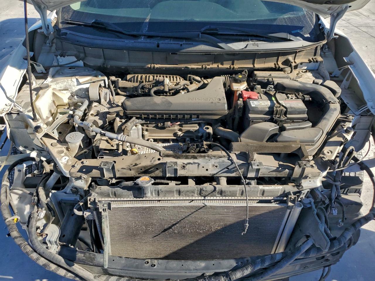 Nissan Rogue S Image 4