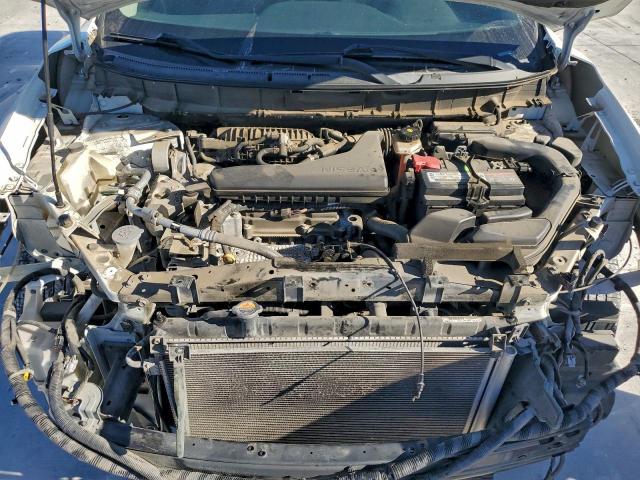 Nissan Rogue S Image 4