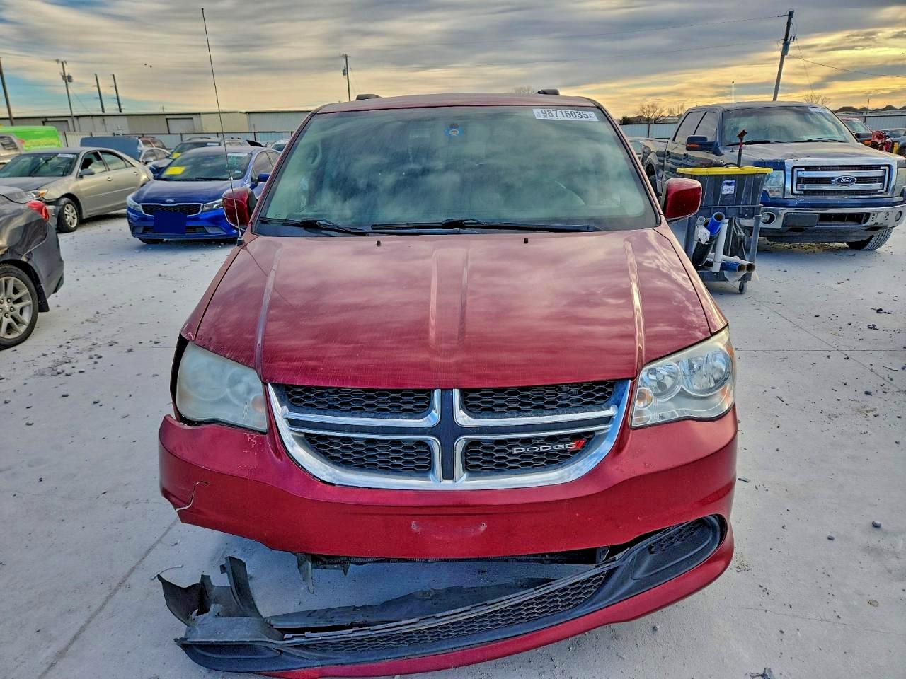 Dodge Caravan Sxt Image 4