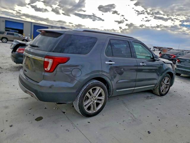 Ford Explorer Limited Image 4
