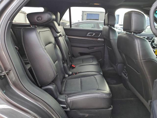 Ford Explorer Limited Image 12