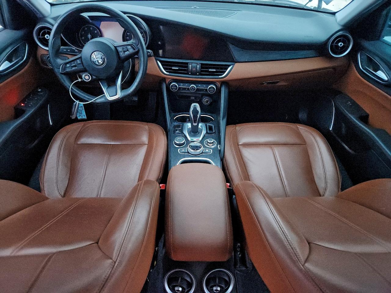 Alfa Romeo Giulia Sport Image 11