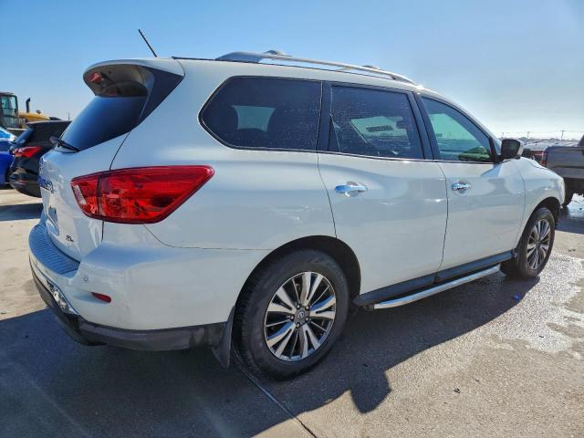 Nissan Pathfinder S Image 3