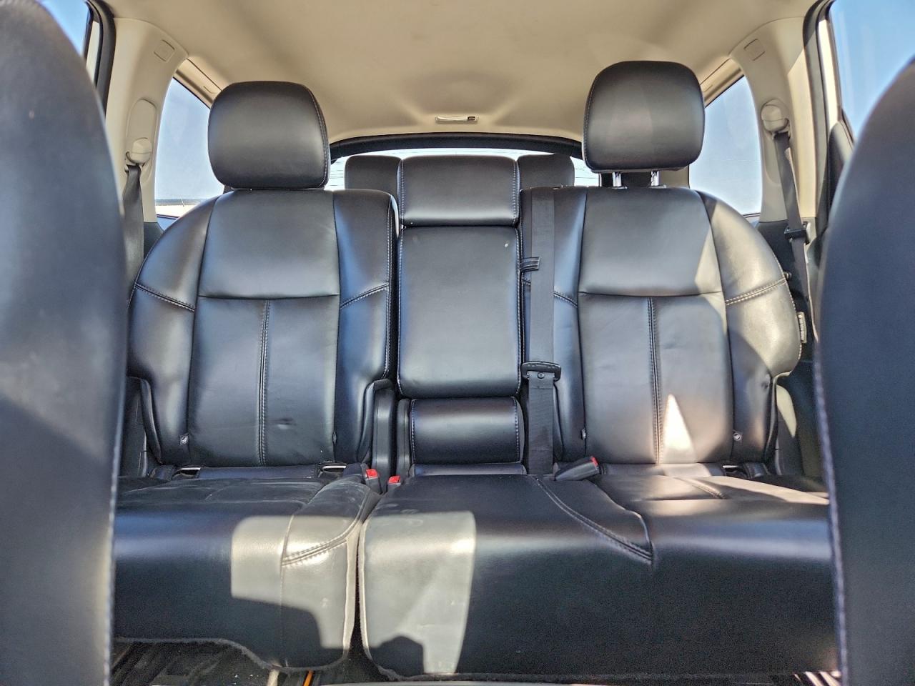 Nissan Pathfinder S Image 7