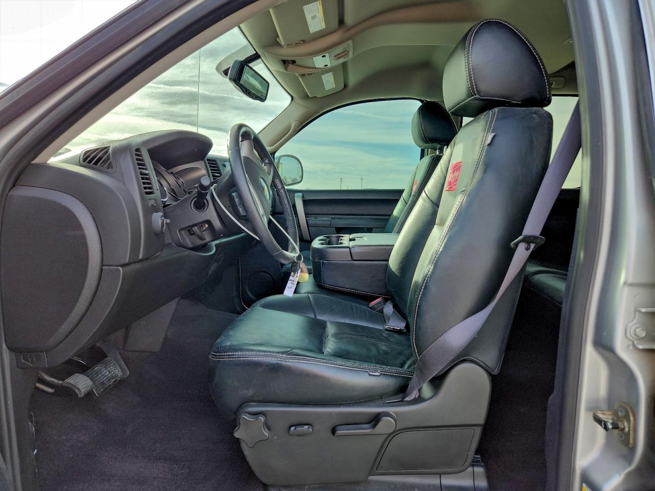 Chevrolet Silverado C1500 Lt Image 7