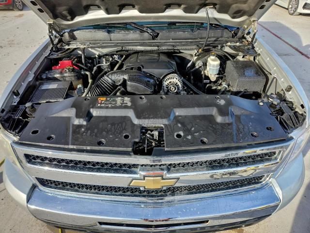 Chevrolet Silverado C1500 Lt Image 4