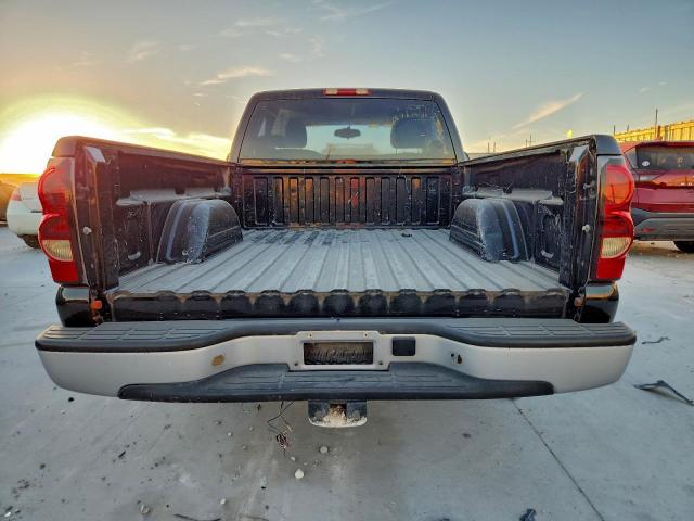 Chevrolet Silverado C1500 Classic Image 5