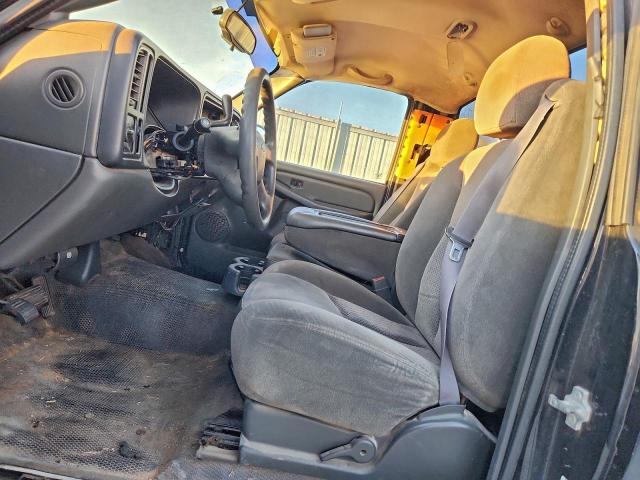 Chevrolet Silverado C1500 Classic Image 11