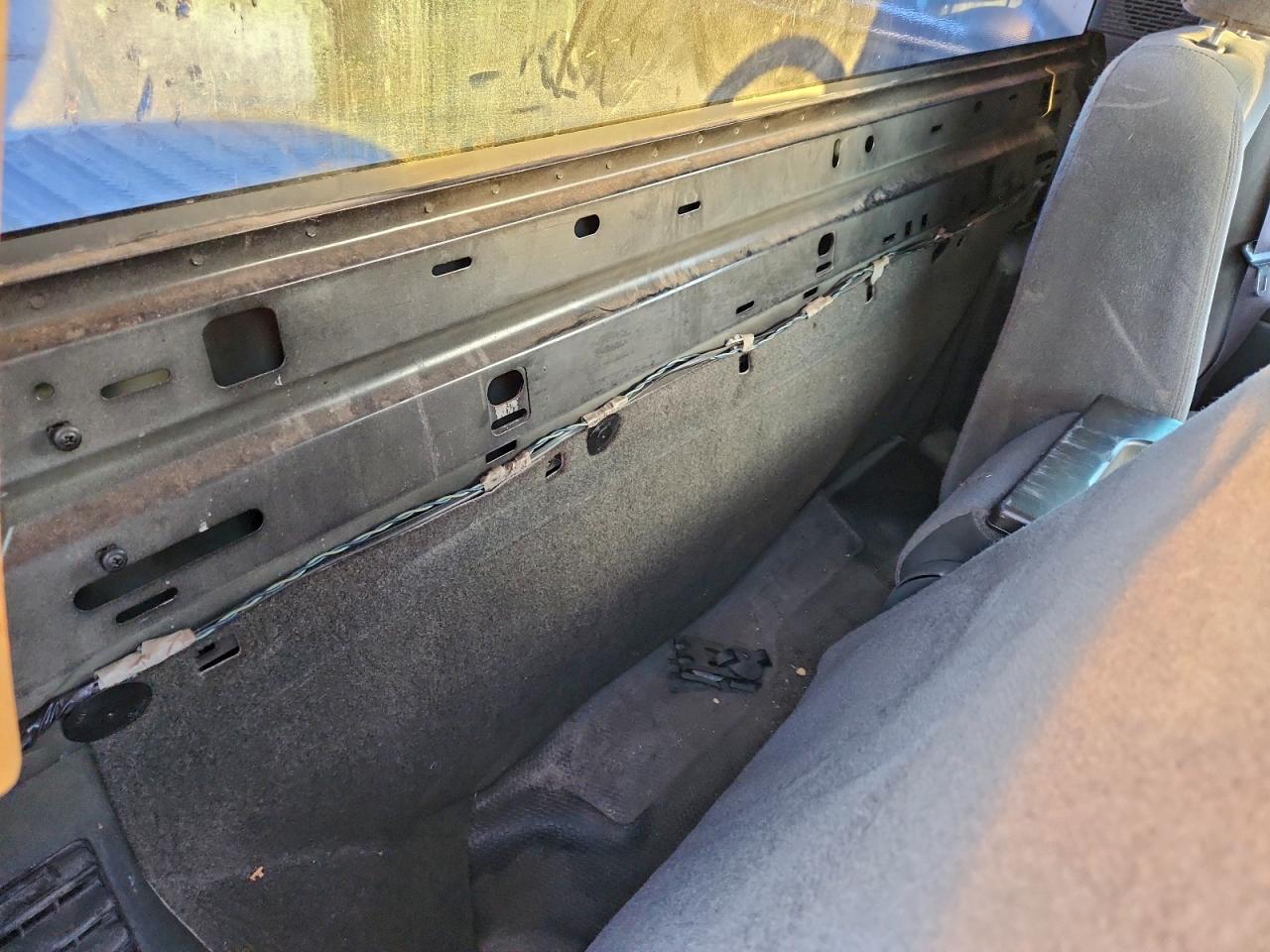 Chevrolet Silverado C1500 Classic Image 9