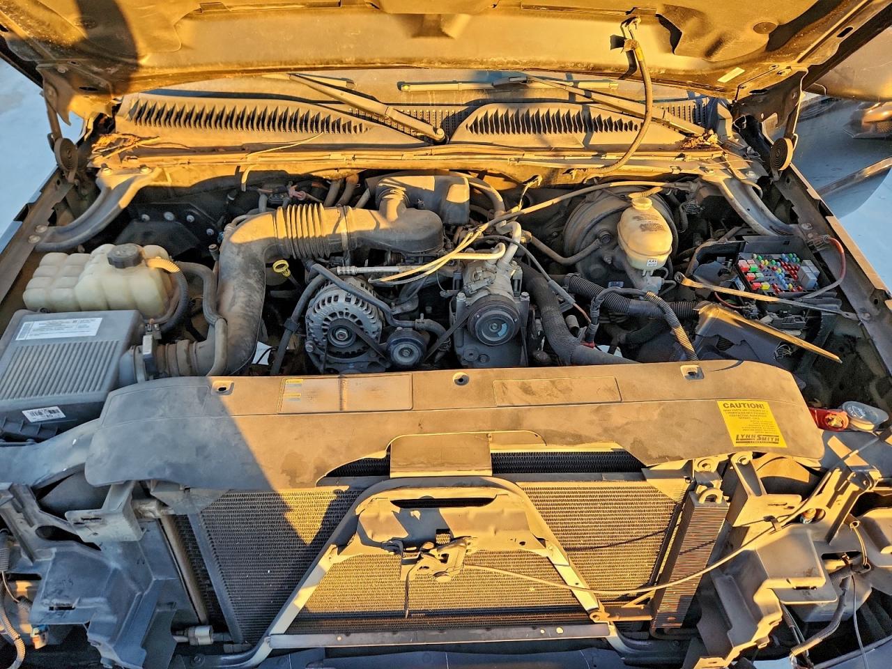 Chevrolet Silverado C1500 Classic Image 6