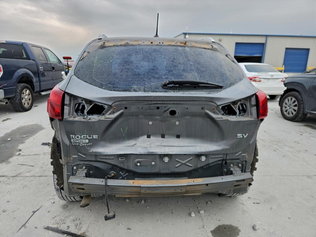 Nissan Rogue S Image 7