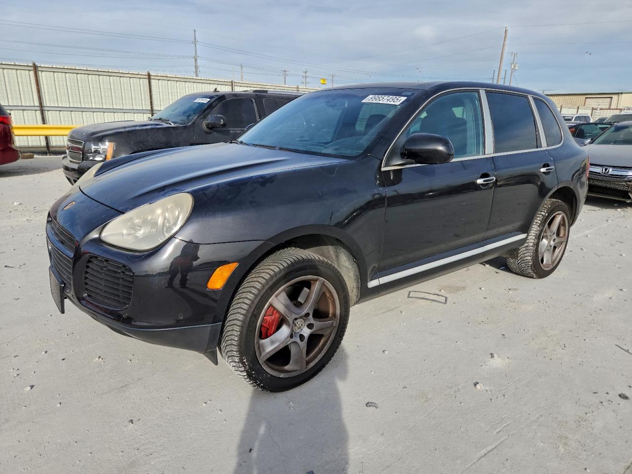 Porsche Cayenne Turbo Image 1