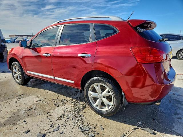 Nissan Rogue S Image 3