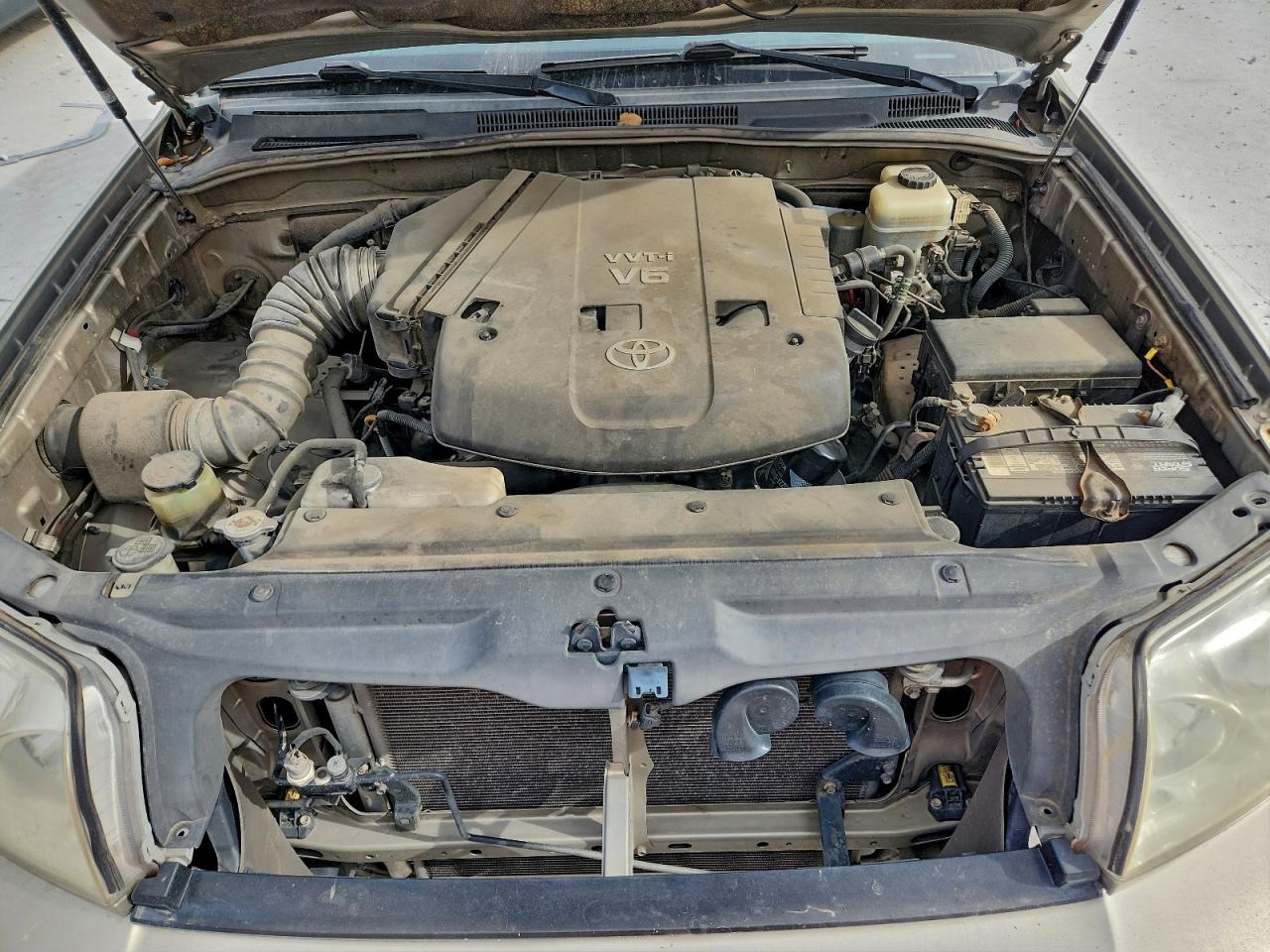 Toyota 4Runner Sr5 Image 2